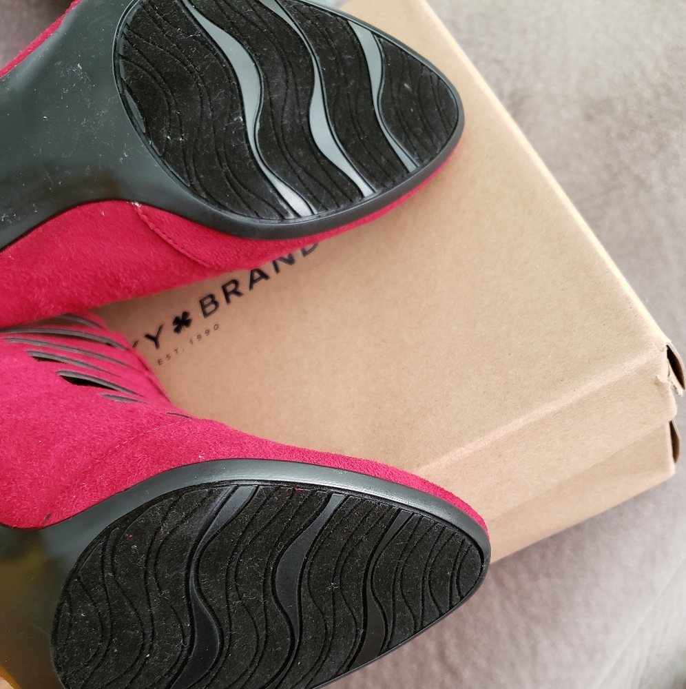 Raspberry Booties - image 4